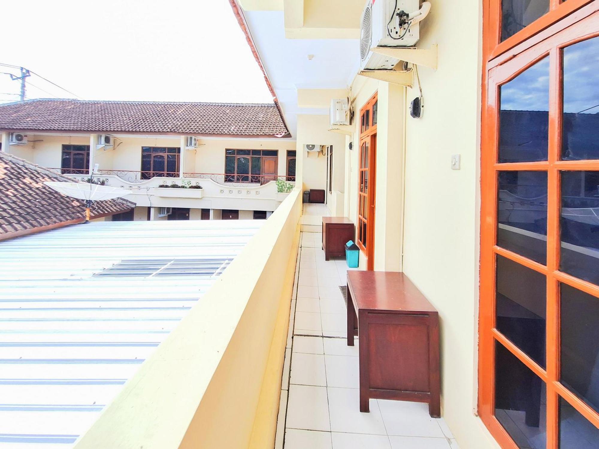Hotel Family Syariah 1 Parangtritis Redpartner Exterior photo